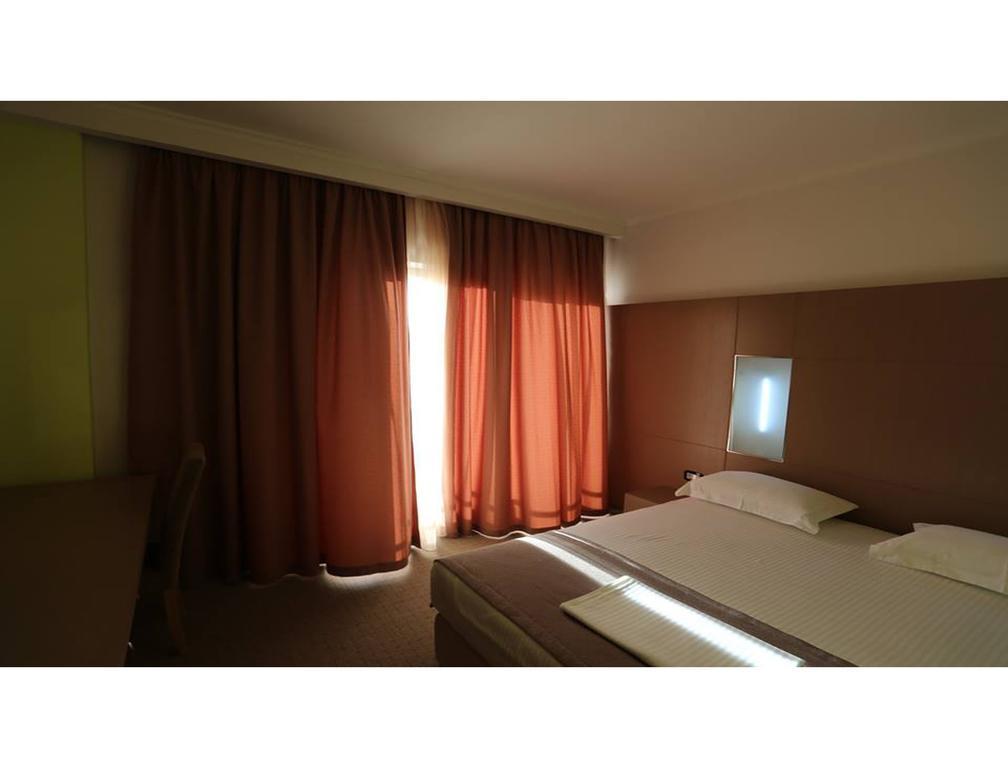 Tushemisht Hotel Voloreka מראה חיצוני תמונה