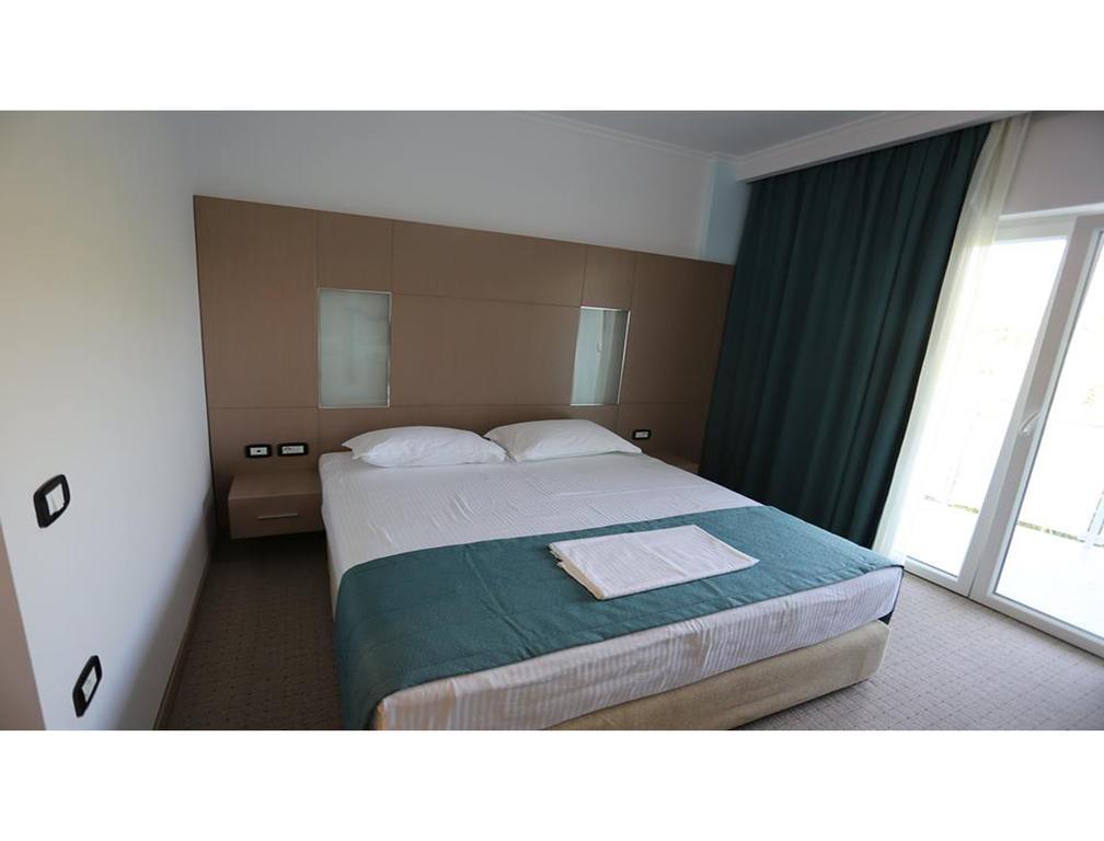 Tushemisht Hotel Voloreka מראה חיצוני תמונה