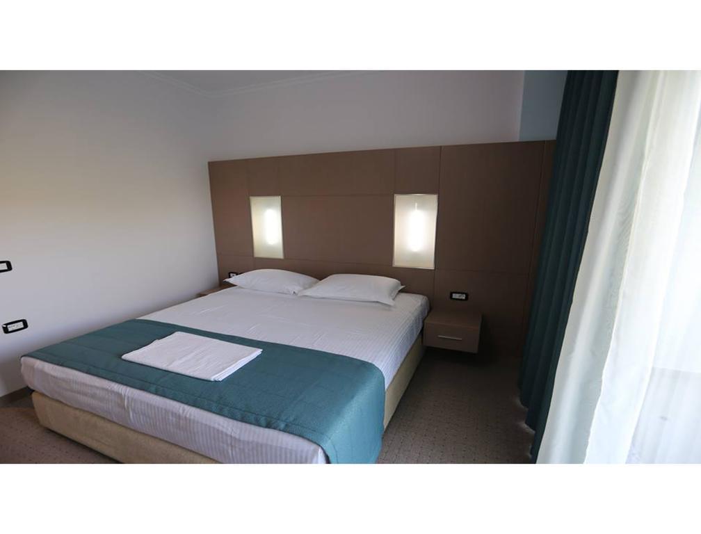 Tushemisht Hotel Voloreka חדר תמונה