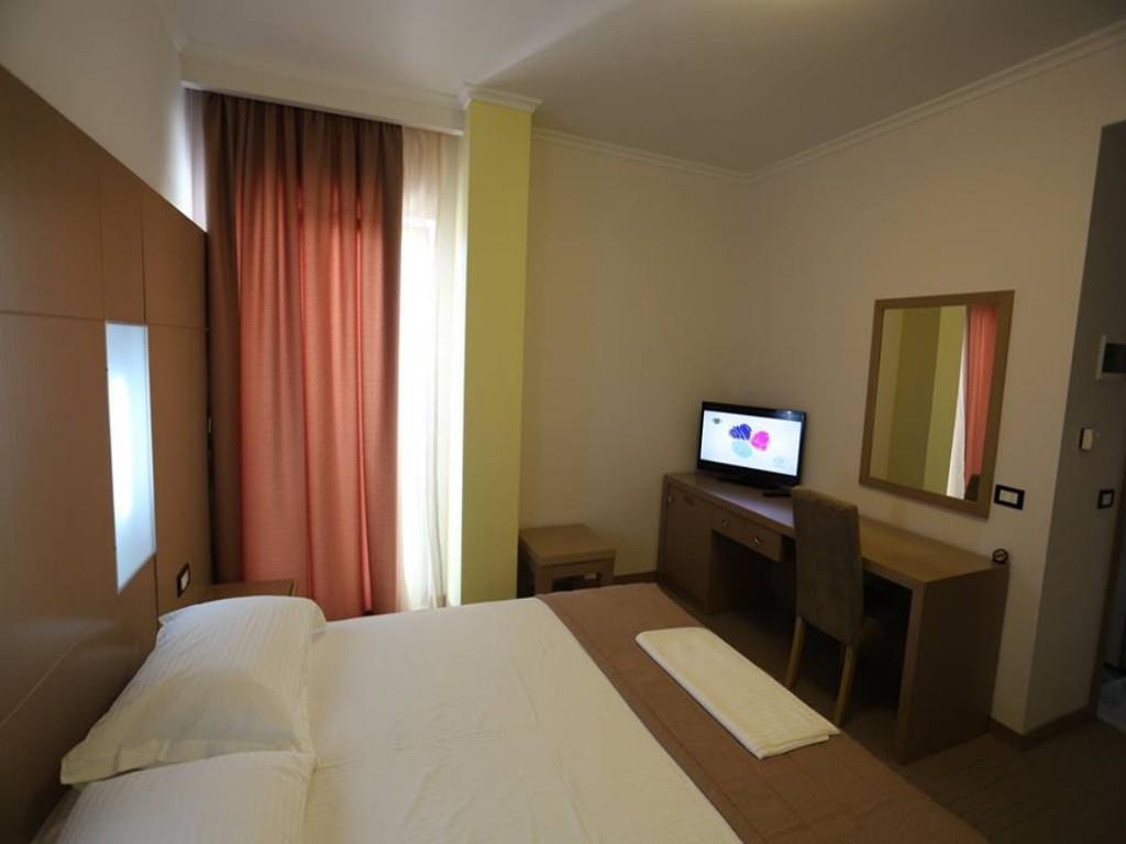 Tushemisht Hotel Voloreka מראה חיצוני תמונה